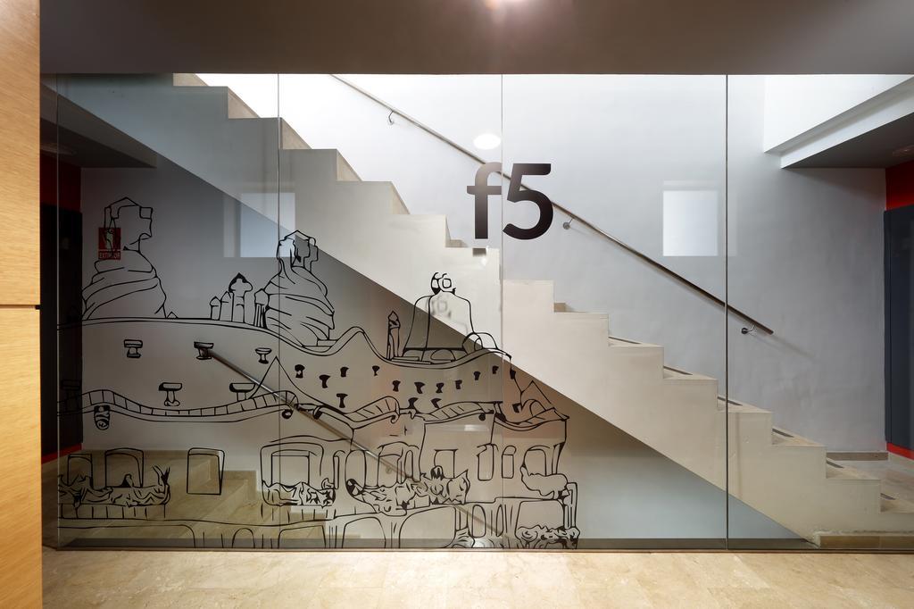 Castro Exclusive Residences Spa Sagrada Familia Barcelona Bagian luar foto