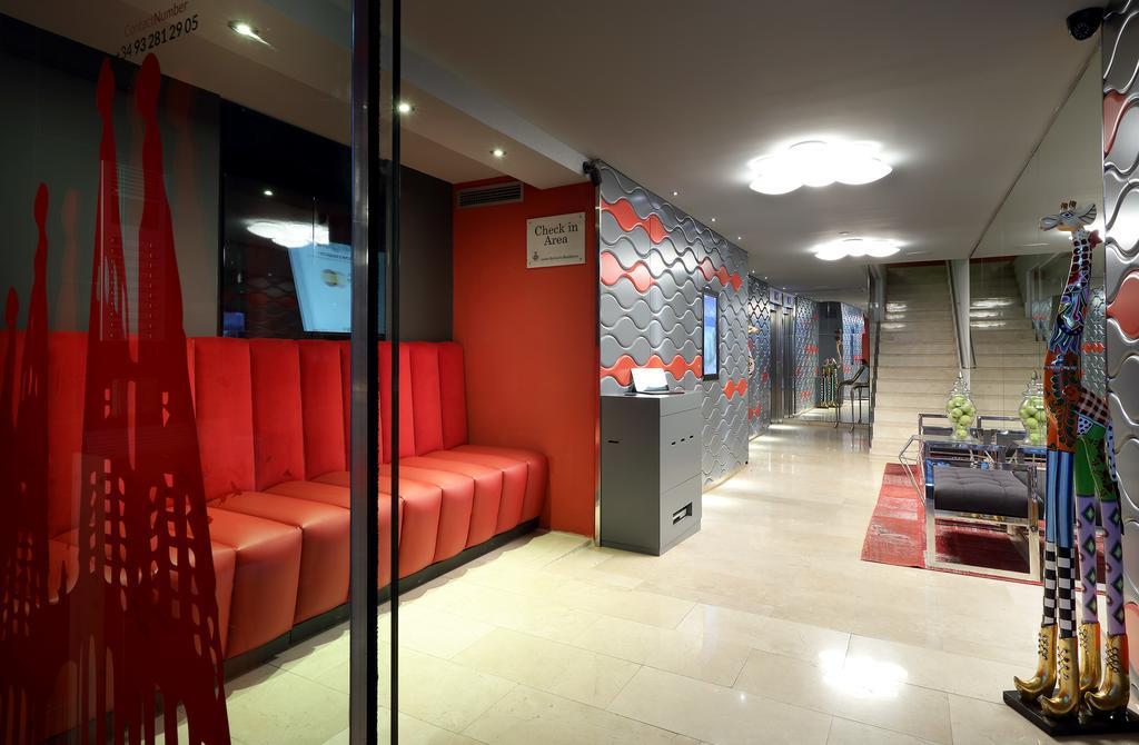Castro Exclusive Residences Spa Sagrada Familia Barcelona Bagian luar foto